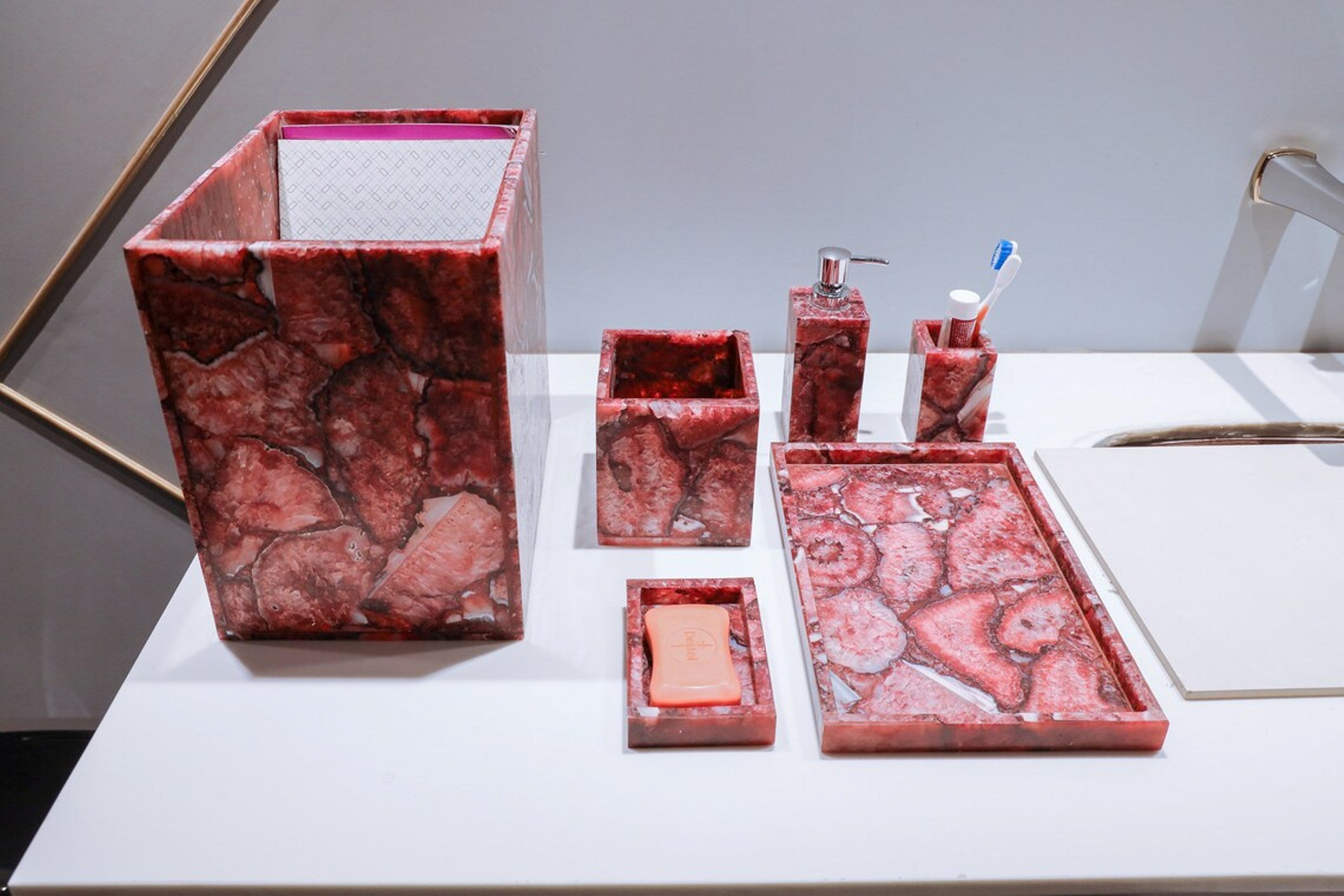 Red Agate Paper Holder Box , Agate Dustbin 