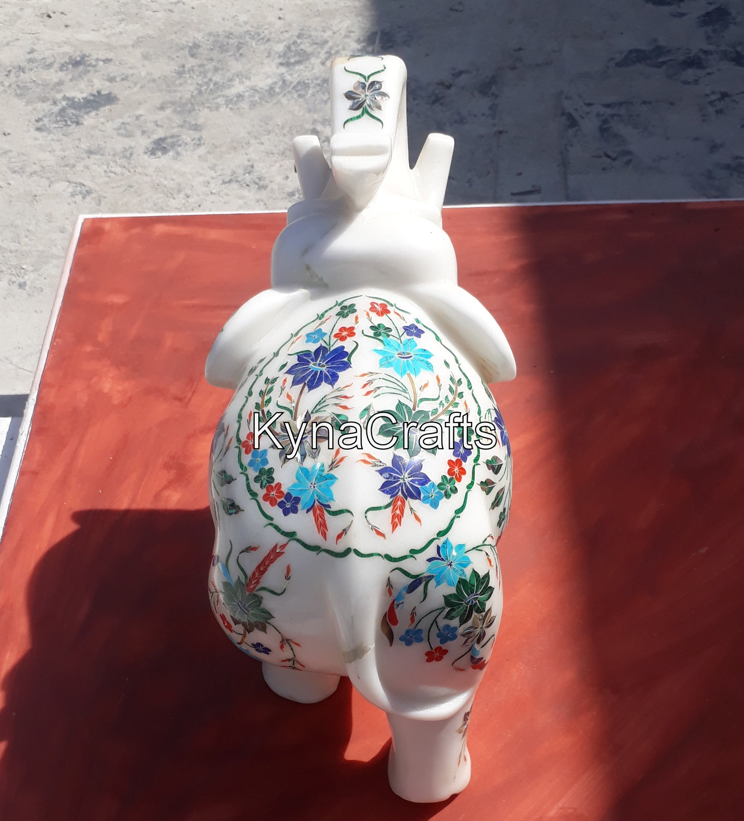 Gift-able Statue , Handcrafted Statue 