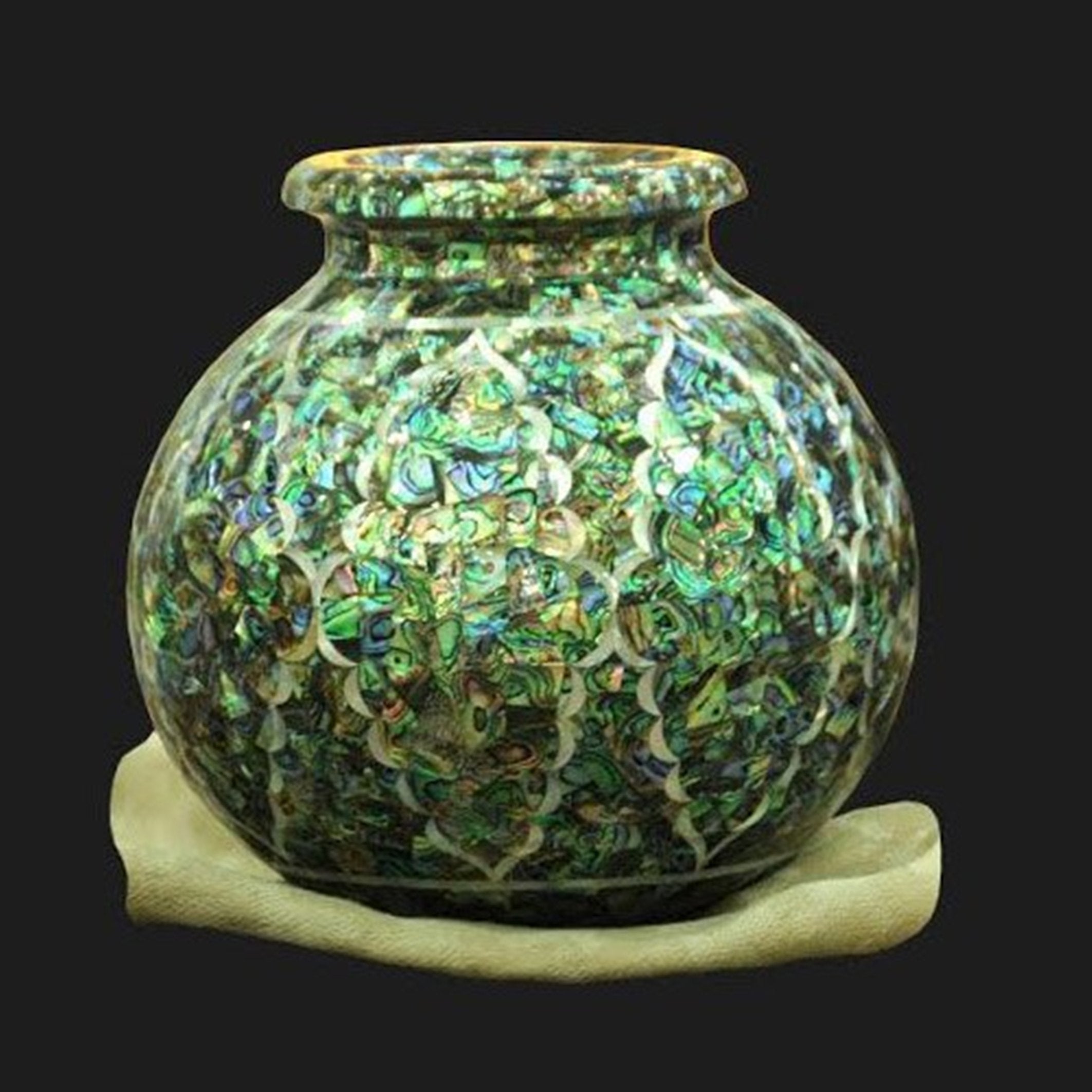 Abalone Shell Indoor Planter with Random Work / Flower Pot / Decorative Planter / Gift-able Vase for Home and Hotel