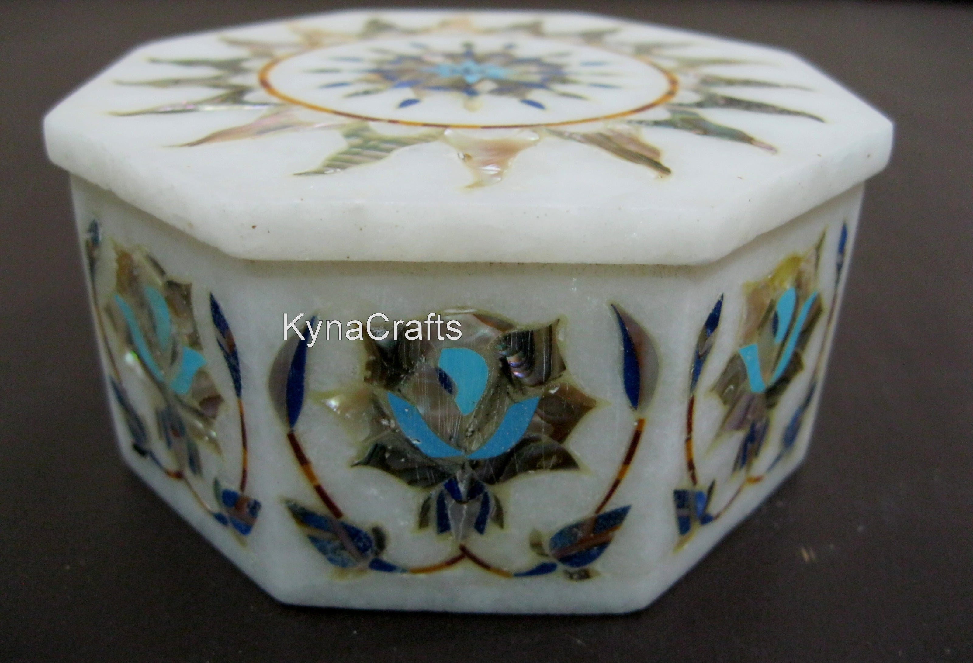 Chain box , Jewelry box