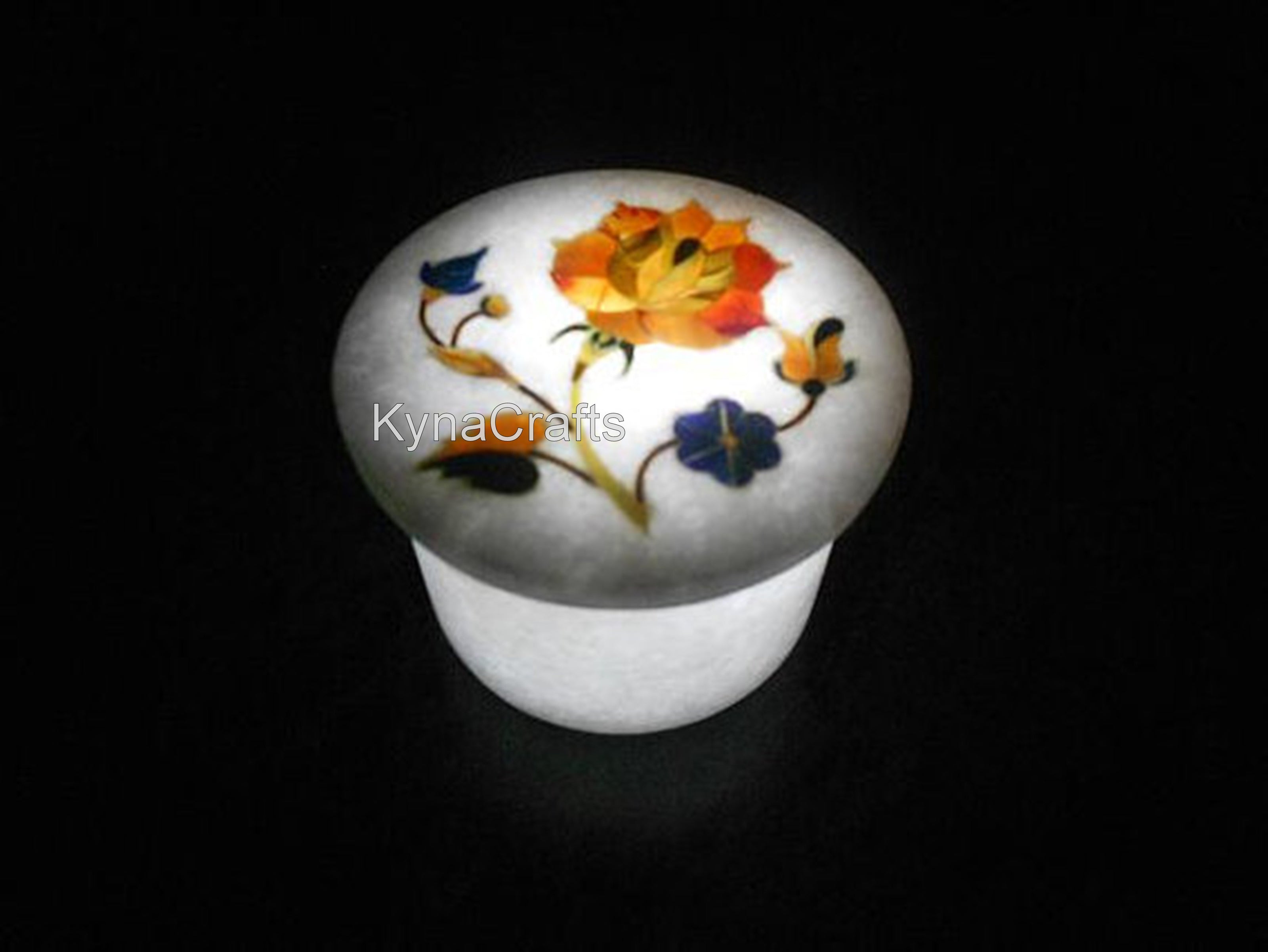 Round Box , White Box 